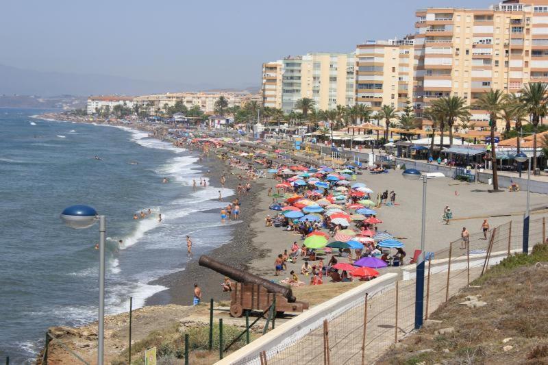 Apartamento A Estrenar En Primera Linea De Playa Torrox Esterno foto